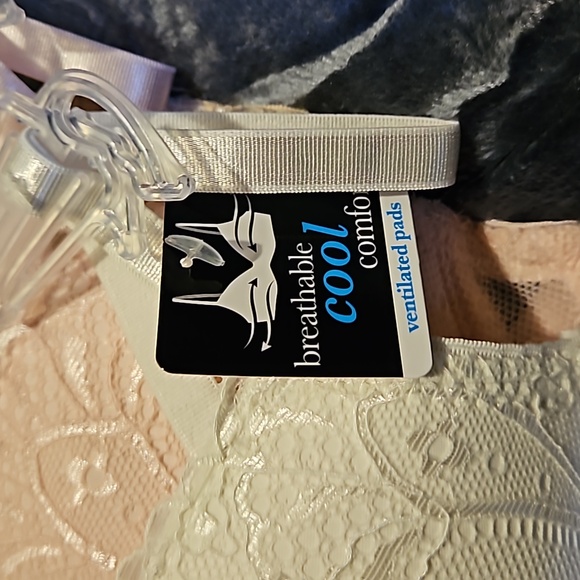 Rene Rofe - everyday breathable bra 34A - Picture 4 of 7